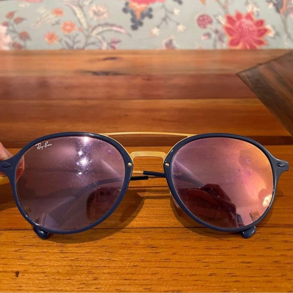 Ray-band sunglasses